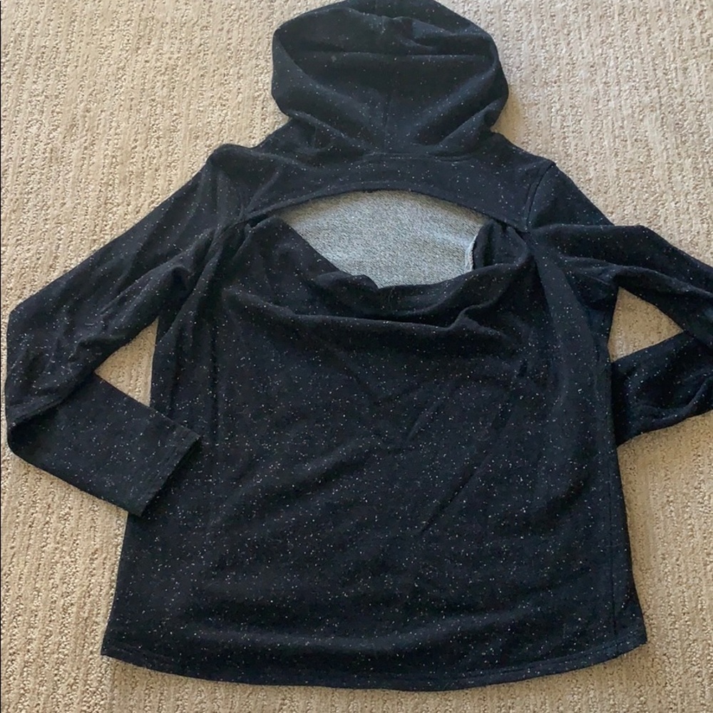 Steve Madden Sweatshirt With Back Cutout Size XS - Picture 2 of 5